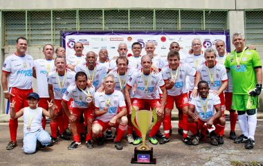 Nos pênaltis! Bavet comemora título Super Sênior da Copa Prefeitura Bahamas